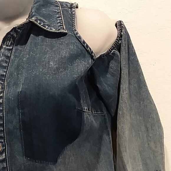 SALE!! Bebe Cold Shoulder Denim Top - Picture 2 of 4